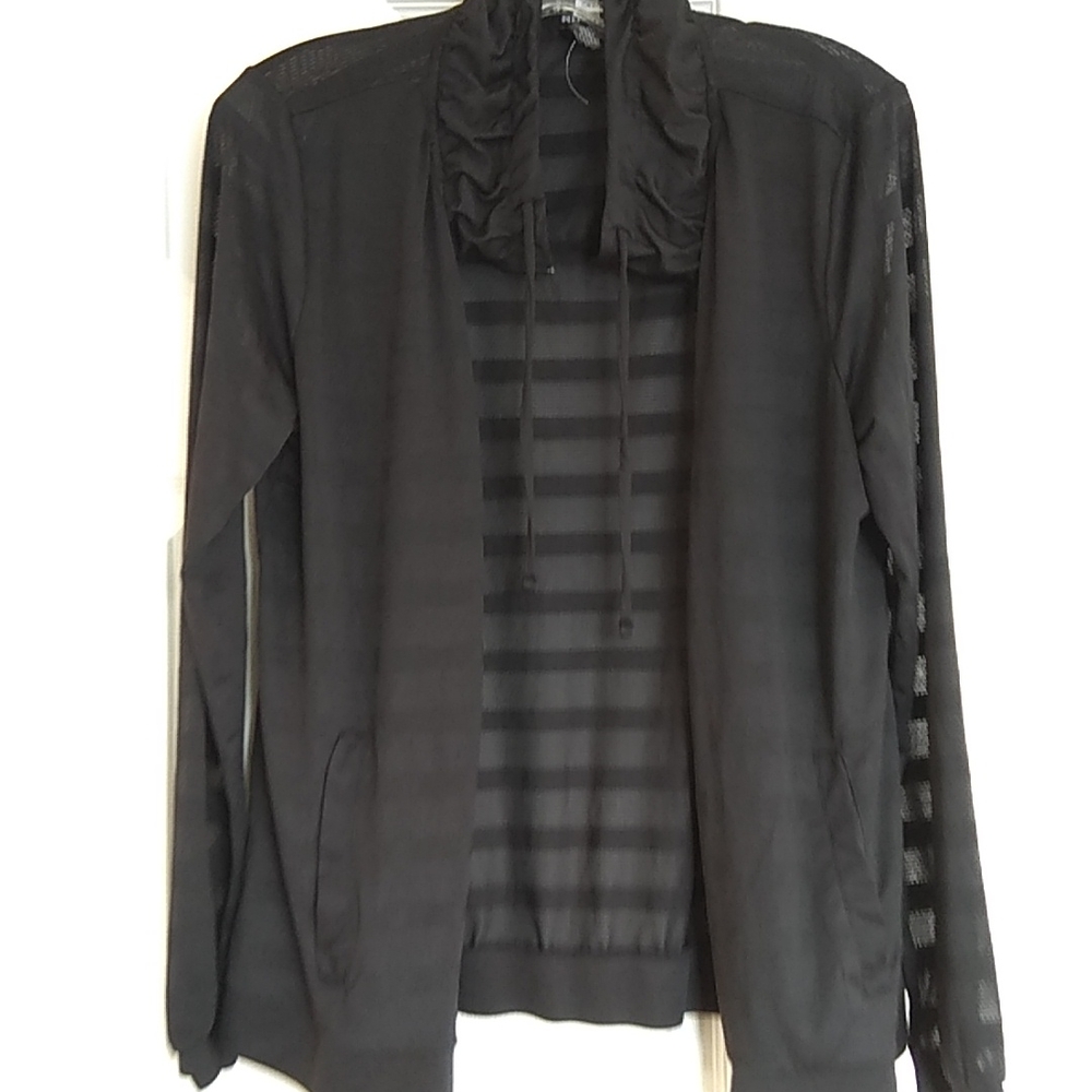 73. RBX Mesh zip up jacket with pockets M